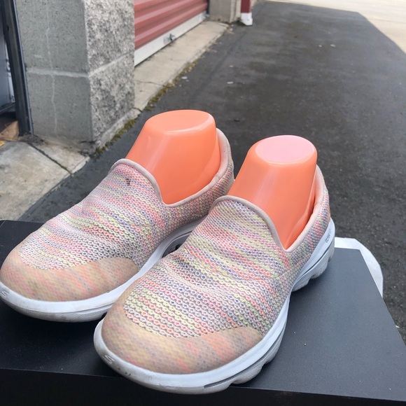 Skechers 15758 Womens Go Walk Evolution Slip On Multicolor Shoes Size 8 - Picture 2 of 12